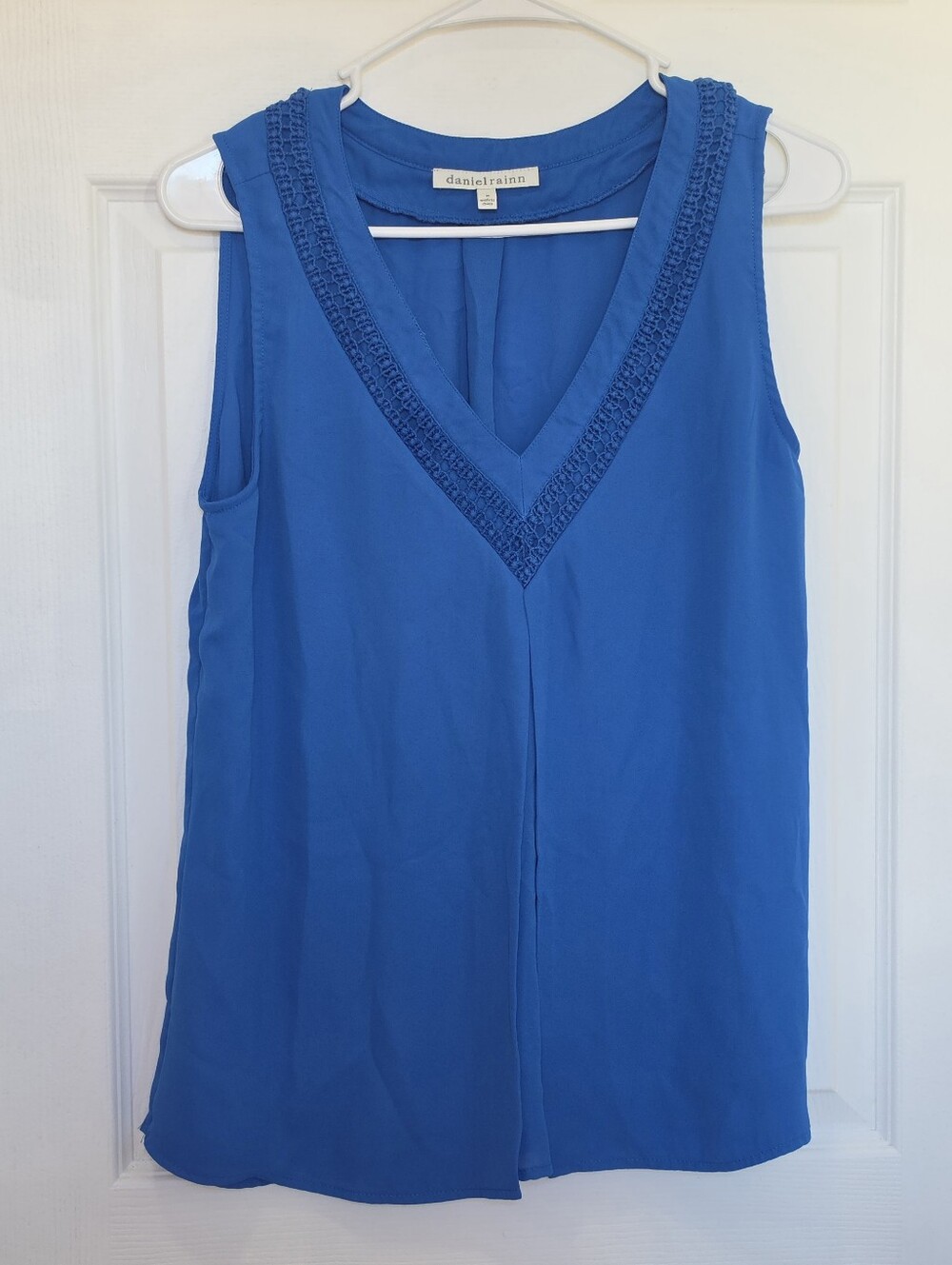 Daniel Rainn cobalt blue sleeveless V-neck camisole